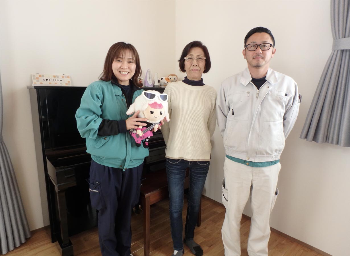 ご依頼社とロックウールちゃんの写真